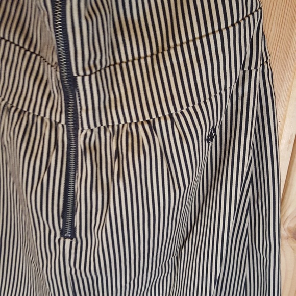 Volcom strapless dress pinstripes Frochickie - Picture 3 of 4